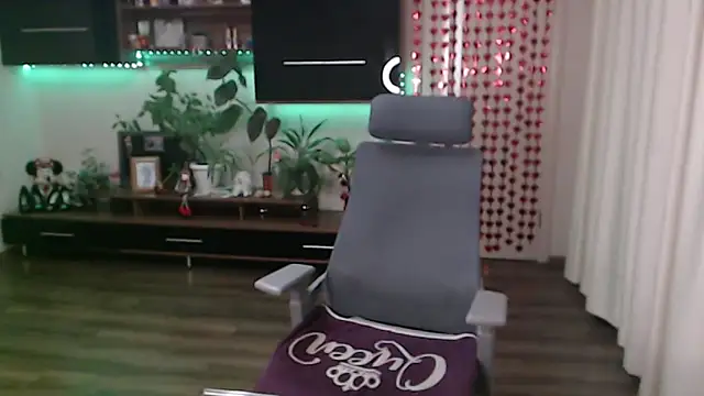 SofiaBoone online show from February 7, 2026, 5:32 pm