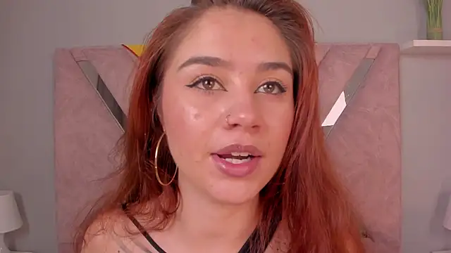 Amelia Saenz  online show from June 19, 2026, 7:20 pm