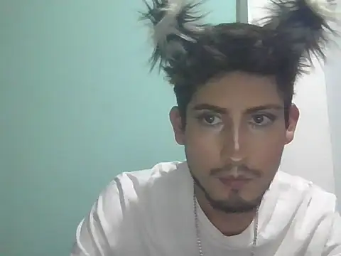 Angel    1 online show from March 4, 2026, 2:52 am