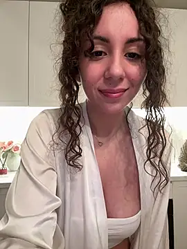 curly jade online show from March 1, 2026, 10:54 pm