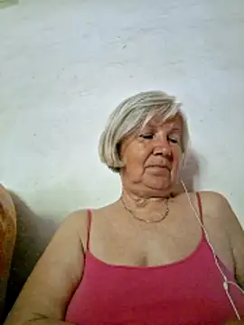 KlaudiaDarling online show from June 11, 2026, 8:44 am