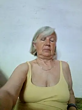 KlaudiaDarling online show from June 6, 2026, 8:08 am