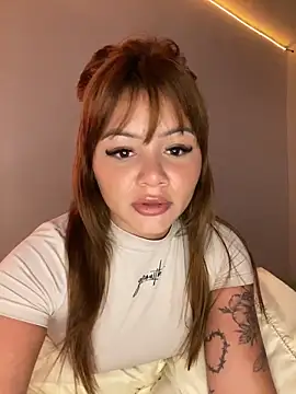 Isisbennett online show from April 26, 2026, 6:27 pm