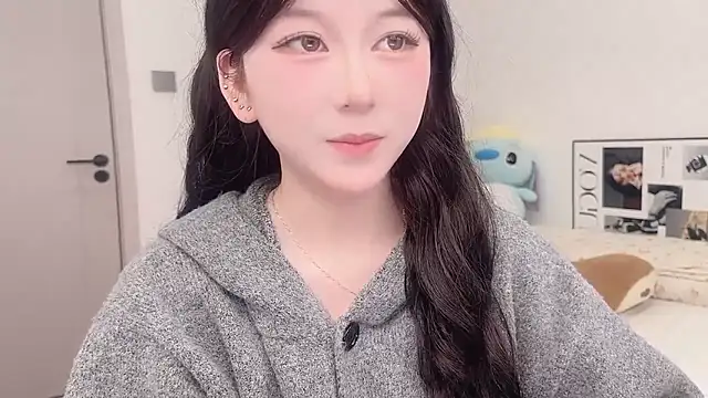 lnua-lnua online show from March 28, 2026, 2:23 am