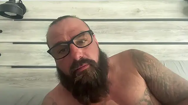 alphareign85 online show from July 25, 2026, 1:50 pm
