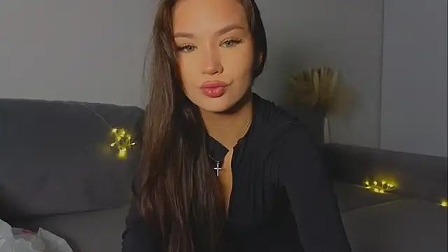 EmiDroll online show from February 21, 2026, 11:45 am