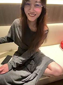 AnnieLi888 online show from February 22, 2026, 2:19 pm