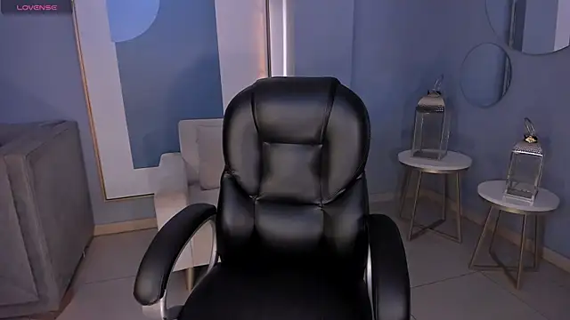 Snapshot of GiannaWatson chatting on June 12, 2026, 7:00 pm GiannaWatson online show from June 12, 2026, 7:00 pm