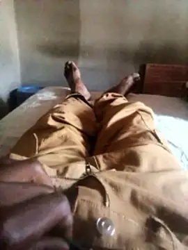 Snapshot of DaMike10 chatting on February 12, 2026, 10:37 am DaMike10 online show from February 12, 2026, 10:37 am