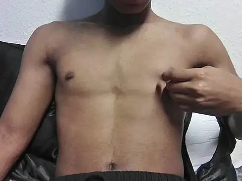 Saadmyy4444 online show from May 1, 2026, 4:56 pm