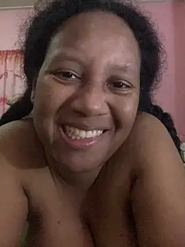 Snapshot of Eirondra_valeen chatting on June 27, 2026, 4:51 am Eirondra valeen online show from June 27, 2026, 4:51 am