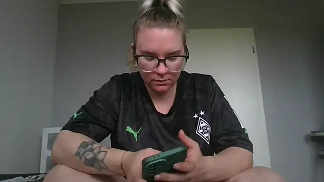 MinchenBienchen98 online show from February 10, 2026, 10:47 am