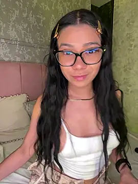 Little Lexyy online show from June 21, 2026, 4:29 am