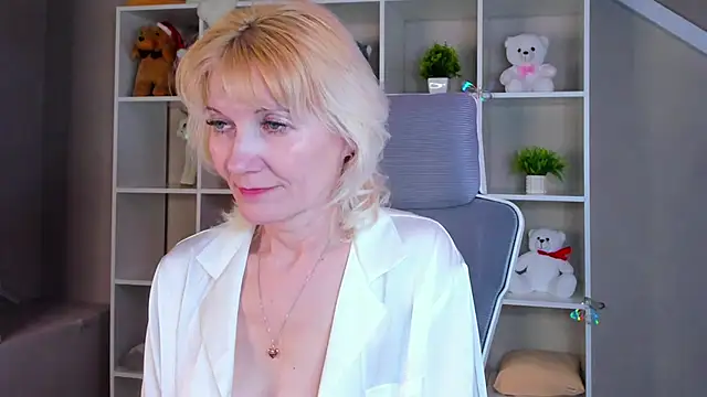 Julie Lucas online show from April 9, 2026, 6:19 am