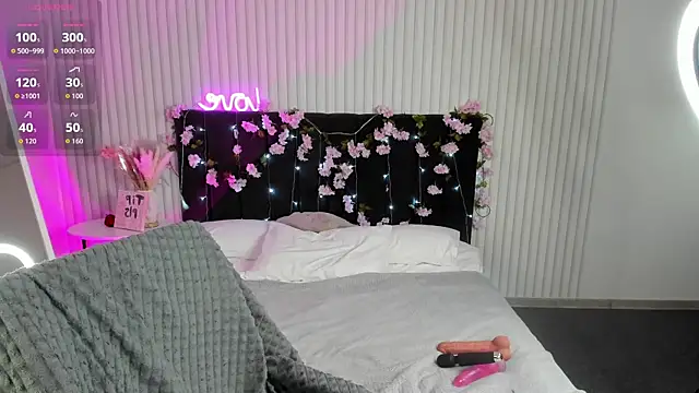 Mira Silk online show from April 7, 2026, 11:12 am