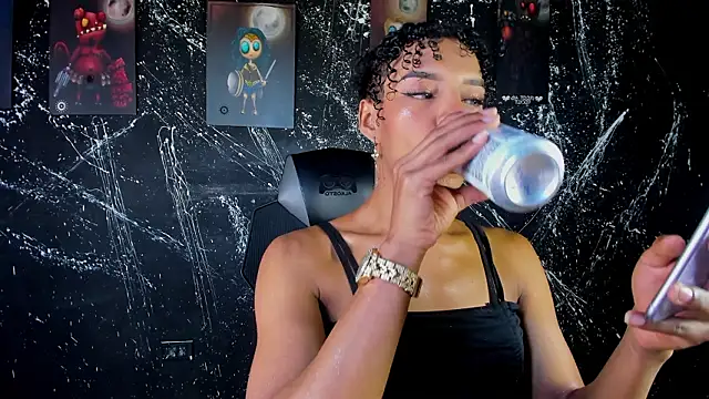 VictoriaRousse  online show from March 13, 2026, 3:50 pm