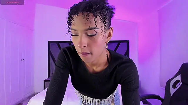 VictoriaRousse  online show from March 16, 2026, 5:44 am