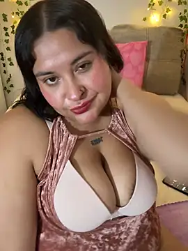 Nailealipsglossy online show from July 12, 2026, 9:21 am