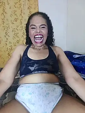 auroracandelax online show from June 19, 2026, 12:05 am