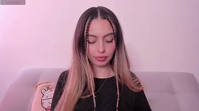 Fernanda aaaa online show from July 4, 2026, 5:17 pm