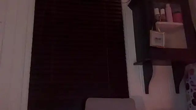 xopeachybaby online show from March 30, 2026, 10:06 am