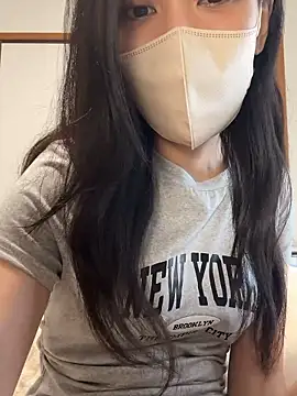 yui  yuichan online show from July 2, 2026, 10:49 pm