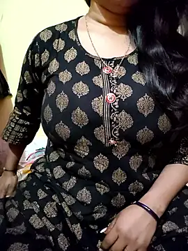 PARI51 online show from February 13, 2026, 8:53 pm