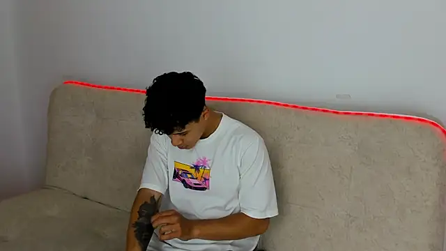  Alex Colton online show from June 1, 2026, 10:09 pm