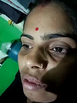 Priyakoli4568 online show from April 12, 2026, 5:49 pm