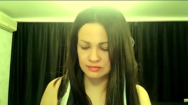 karolina robinson online show from July 1, 2026, 7:03 pm