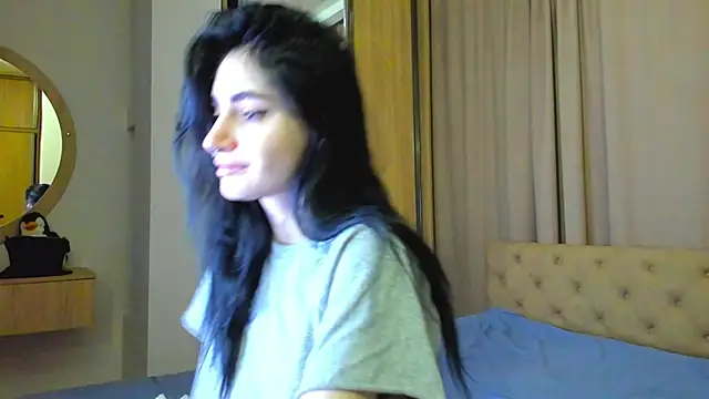 Snapshot of Lesyalisss chatting on May 6, 2026, 9:30 pm Lesyalisss online show from May 6, 2026, 9:30 pm