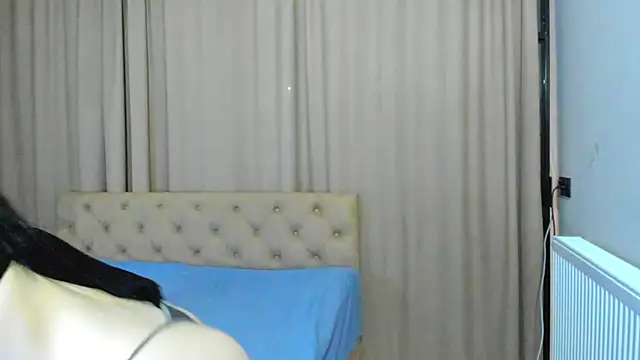 Snapshot of Lesyalisss chatting on May 9, 2026, 6:44 pm Lesyalisss online show from May 9, 2026, 6:44 pm