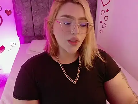 missevans online show from February 16, 2026, 7:01 pm