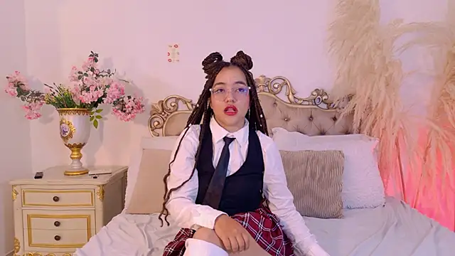AntonellaBons online show from May 24, 2026, 4:34 am