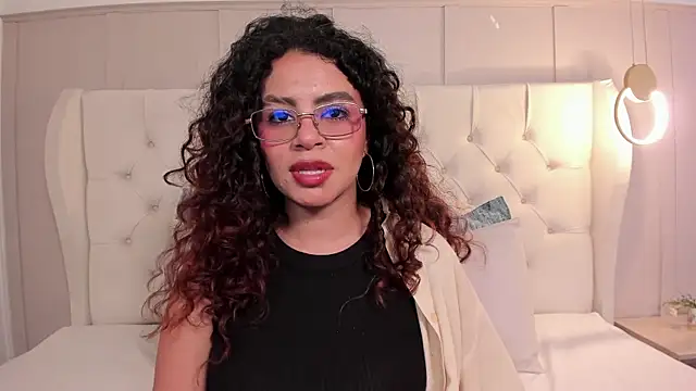 Snapshot of amanda_rios chatting on May 14, 2026, 9:34 pm amanda rios online show from May 14, 2026, 9:34 pm