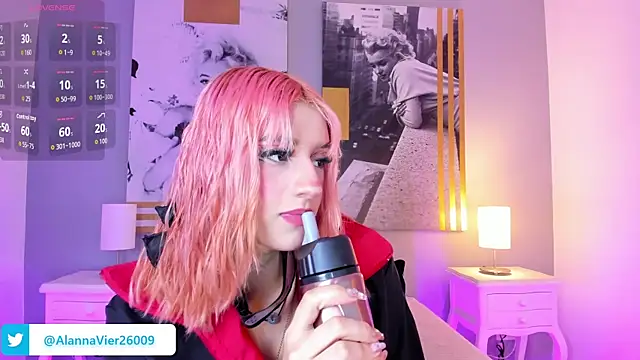 AlannaViera online show from June 21, 2026, 12:55 pm
