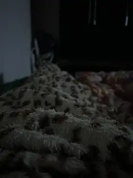 morenalinda22 online show from April 19, 2026, 10:16 am