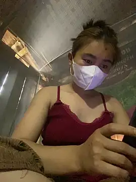 Snapshot of yuii-717 chatting on April 5, 2026, 10:22 am yuii-717 online show from April 5, 2026, 10:22 am