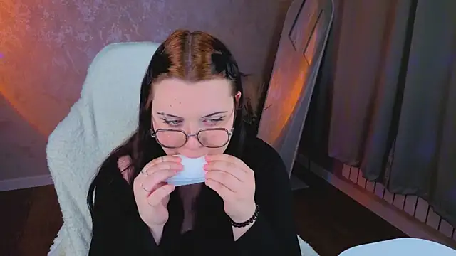 Kira G0ld online show from July 3, 2026, 5:08 pm