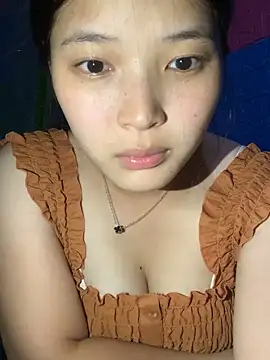 Snapshot of Suzu_xx01 chatting on May 15, 2026, 4:05 pm Suzu xx01 online show from May 15, 2026, 4:05 pm