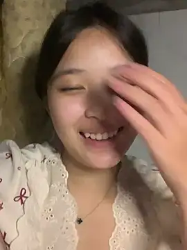 Snapshot of Suzu_xx01 chatting on June 2, 2026, 6:52 pm Suzu xx01 online show from June 2, 2026, 6:52 pm