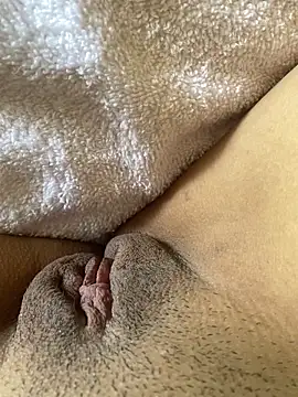 MaxMaddiey online show from February 6, 2026, 1:40 pm