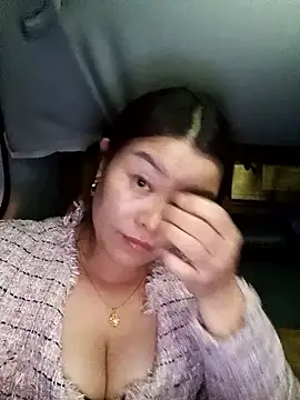 Jennie dogy online show from April 29, 2026, 5:30 pm