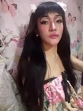 GeorginaLove09 online show from June 22, 2026, 9:23 pm