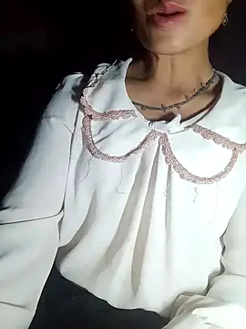 witch-xx online show from July 10, 2026, 1:33 pm