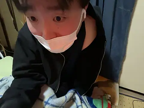 shizuku-kun211 online show from March 10, 2026, 6:01 pm