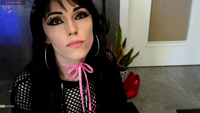 TigerBlazeFoxyMonkey online show from May 1, 2026, 1:49 pm