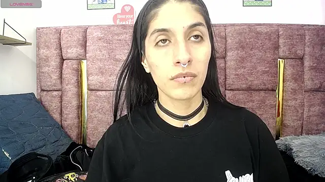 FRANCESCA LOVE  online show from June 17, 2026, 4:23 am