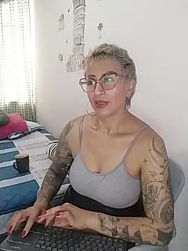 Charlotte gray  online show from February 17, 2026, 9:34 pm