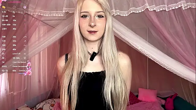 Snapshot of EvaQT chatting on March 14, 2026, 7:58 am EvaQT online show from March 14, 2026, 7:58 am